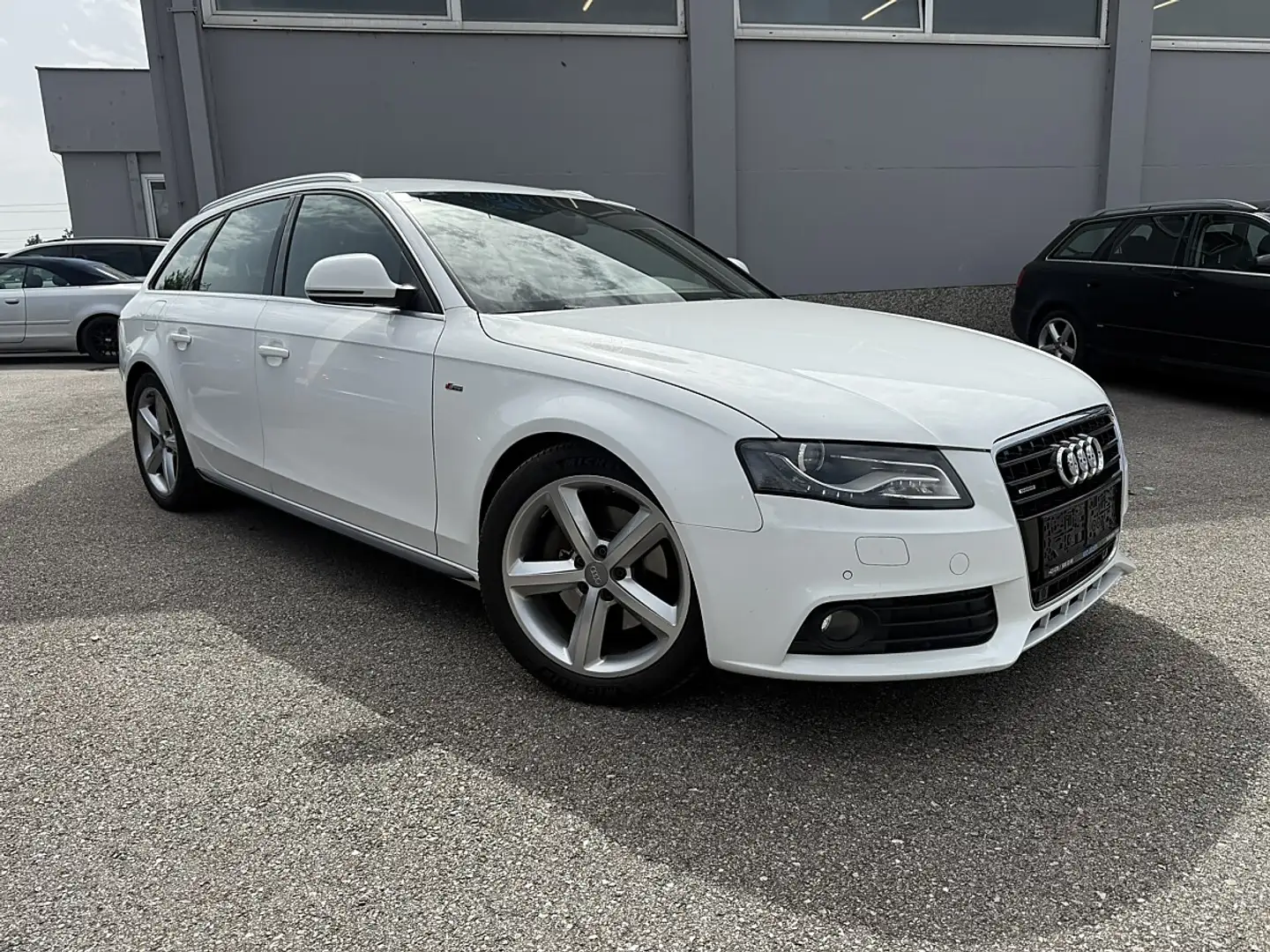 Audi A4 3.0 TDI Avant Quattro S-line Weiß - 2