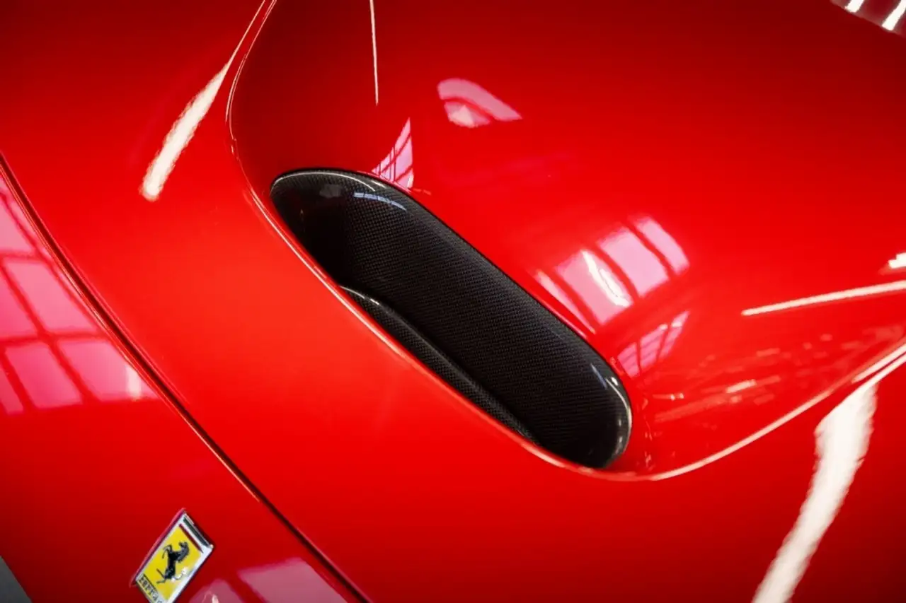 Ferrari F8 Tributo fotografie Ferrari F8 Tributo