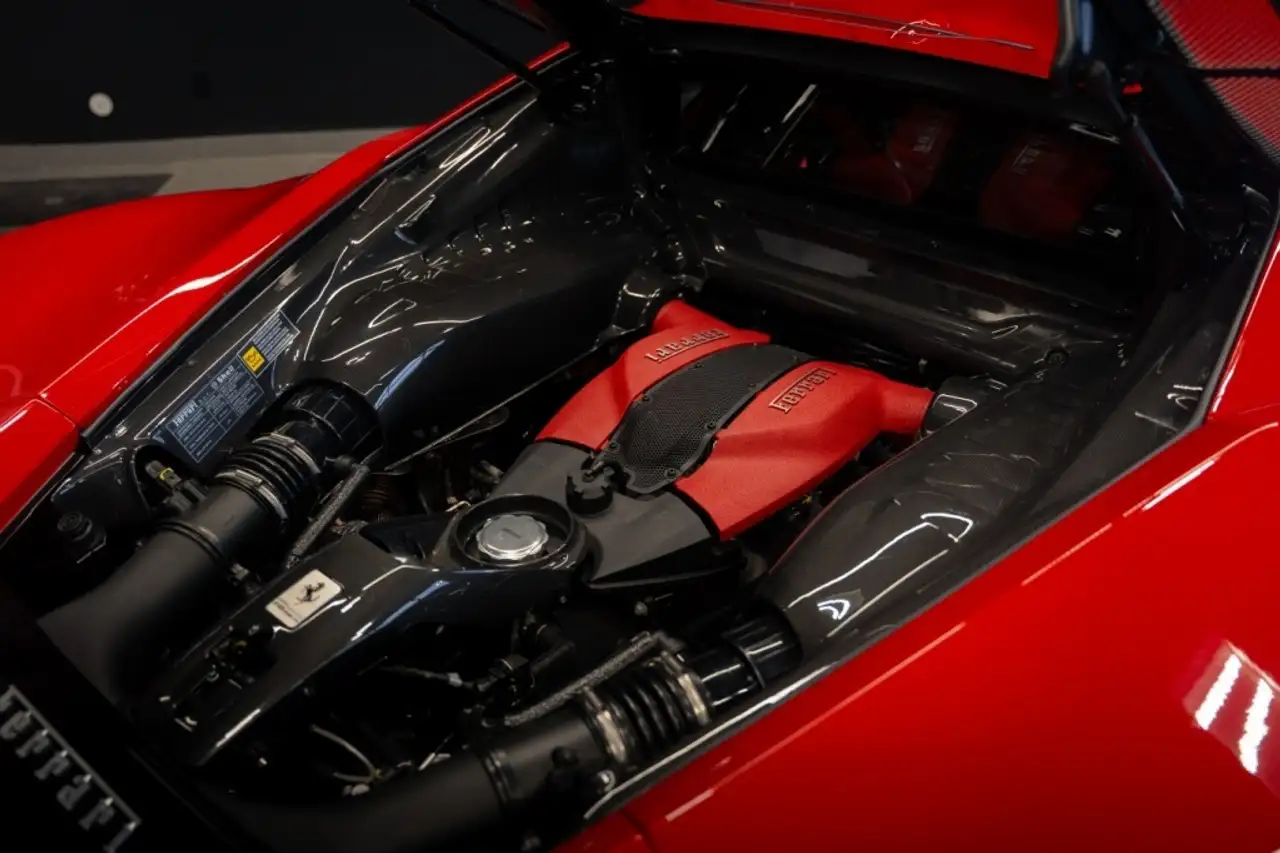 Ferrari F8 Tributo fotografie Ferrari F8 Tributo