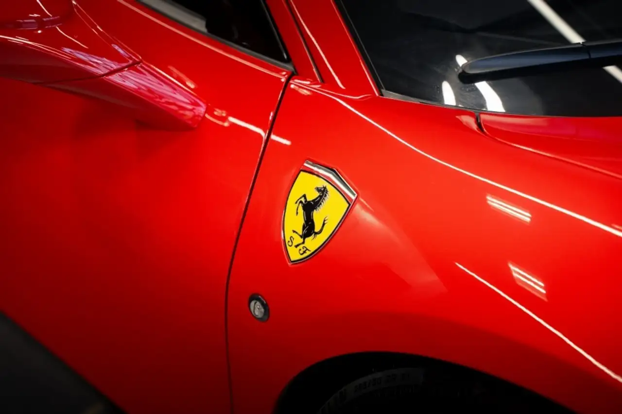 Ferrari F8 Tributo fotografie Ferrari F8 Tributo