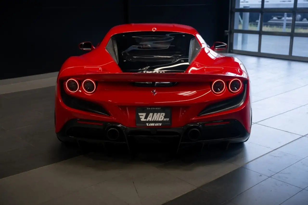 Ferrari F8 Tributo fotografie Ferrari F8 Tributo