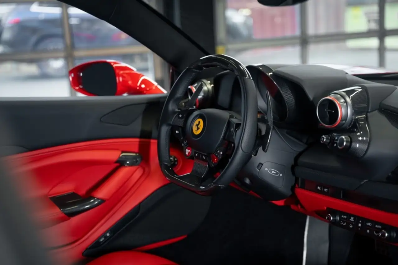 Ferrari F8 Tributo fotografie Ferrari F8 Tributo