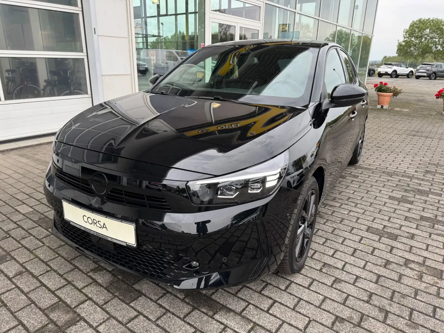 Opel Corsa F GS Schwarz - 1