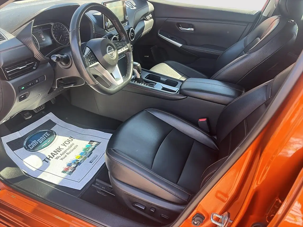 Nissan Sentra снимка Nissan Sentra