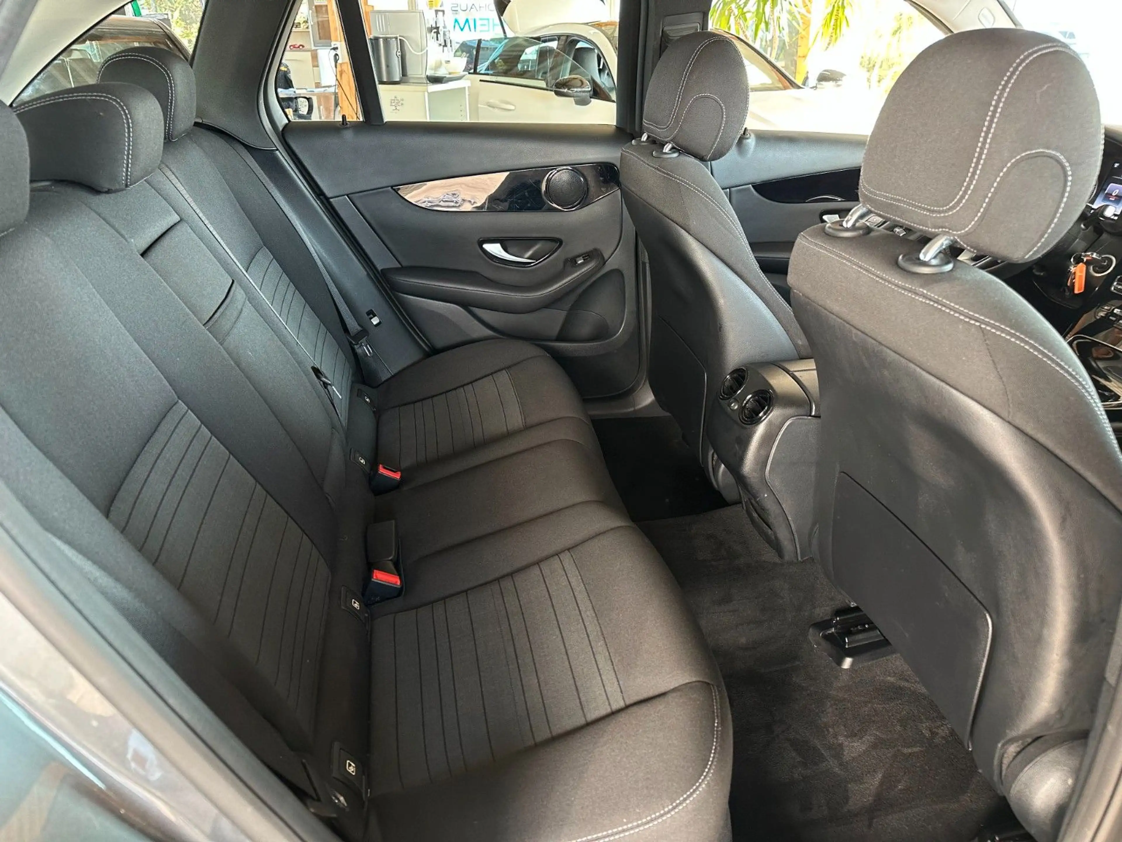 Mercedes-Benz GLC 220 d 9G 4M Exclusive*SHZ*PDC*Temp*Navi*LED — photo 15