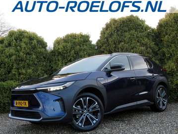 Launch Edition Premium 71 kWh *Panoramadak*Trekhaa