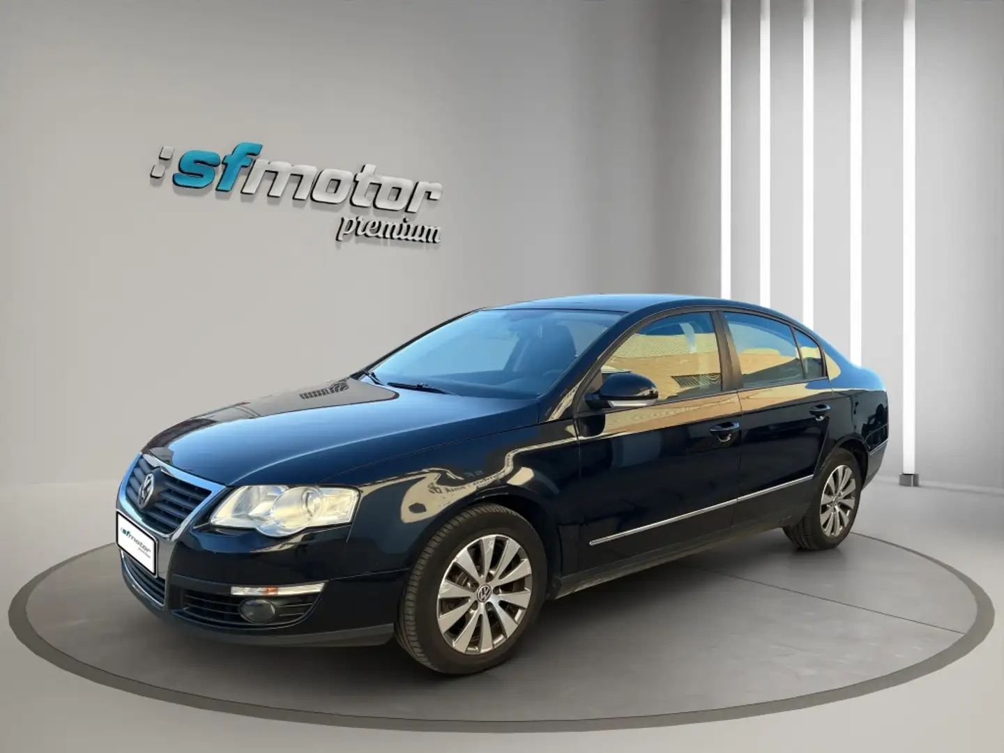 Volkswagen Passat 2.0TDI CR Advance Schwarz - 1