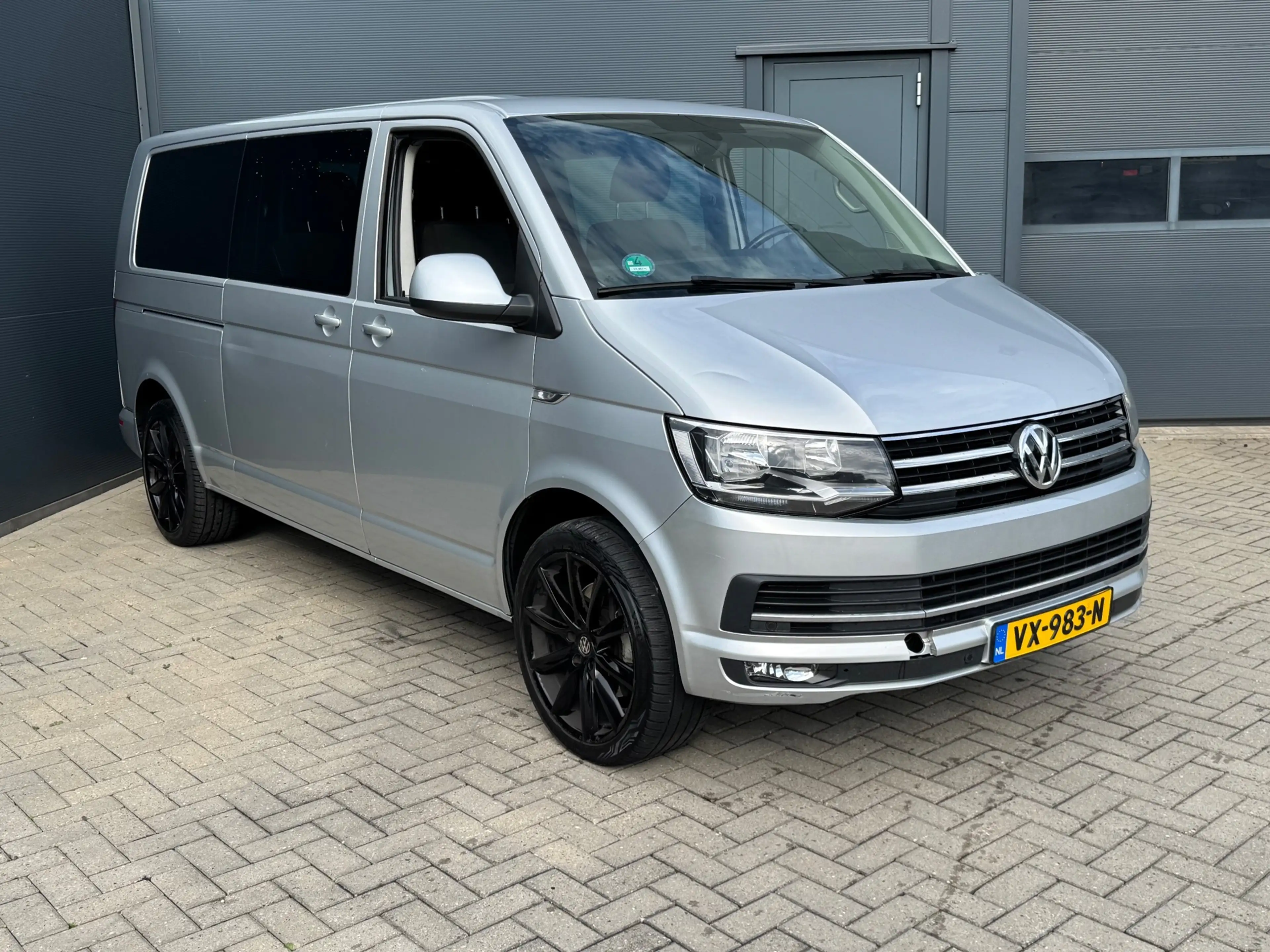 Volkswagen Transporter 2.0 TDI L2H1 DC Highline / Automaat / Dubbel cabin — photo 3