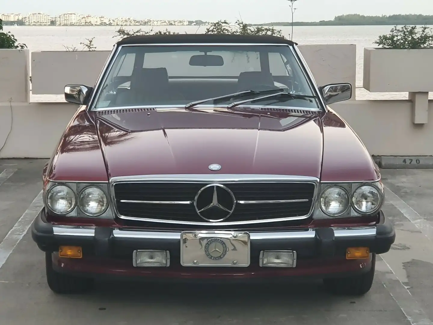 Mercedes-Benz SL 560 Červená - 2