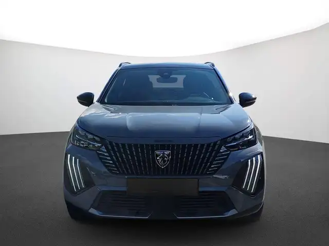 Peugeot 2008 view 2
