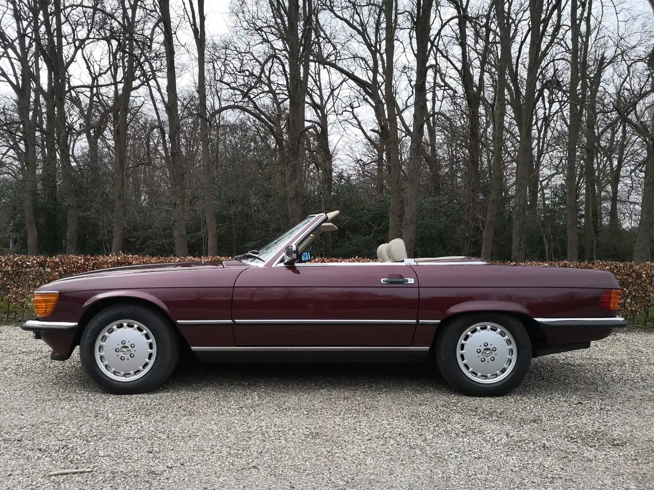 Mercedes-Benz 560 SL, foto 5
