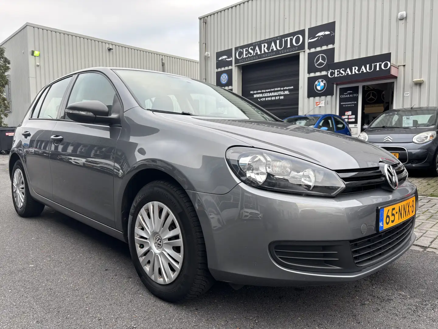 Volkswagen Golf 1.2 TSI BlueMotion / 5 DEURS / NIEUWE APK Gris - 1