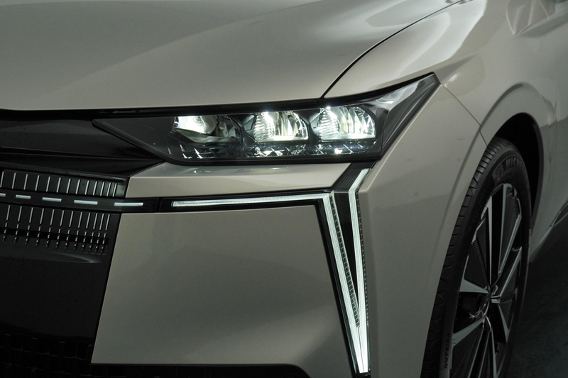 DS Automobiles DS 4 No E-Tense Pallas Comfort Tech Pack 58.3 kWh | War — photo 12