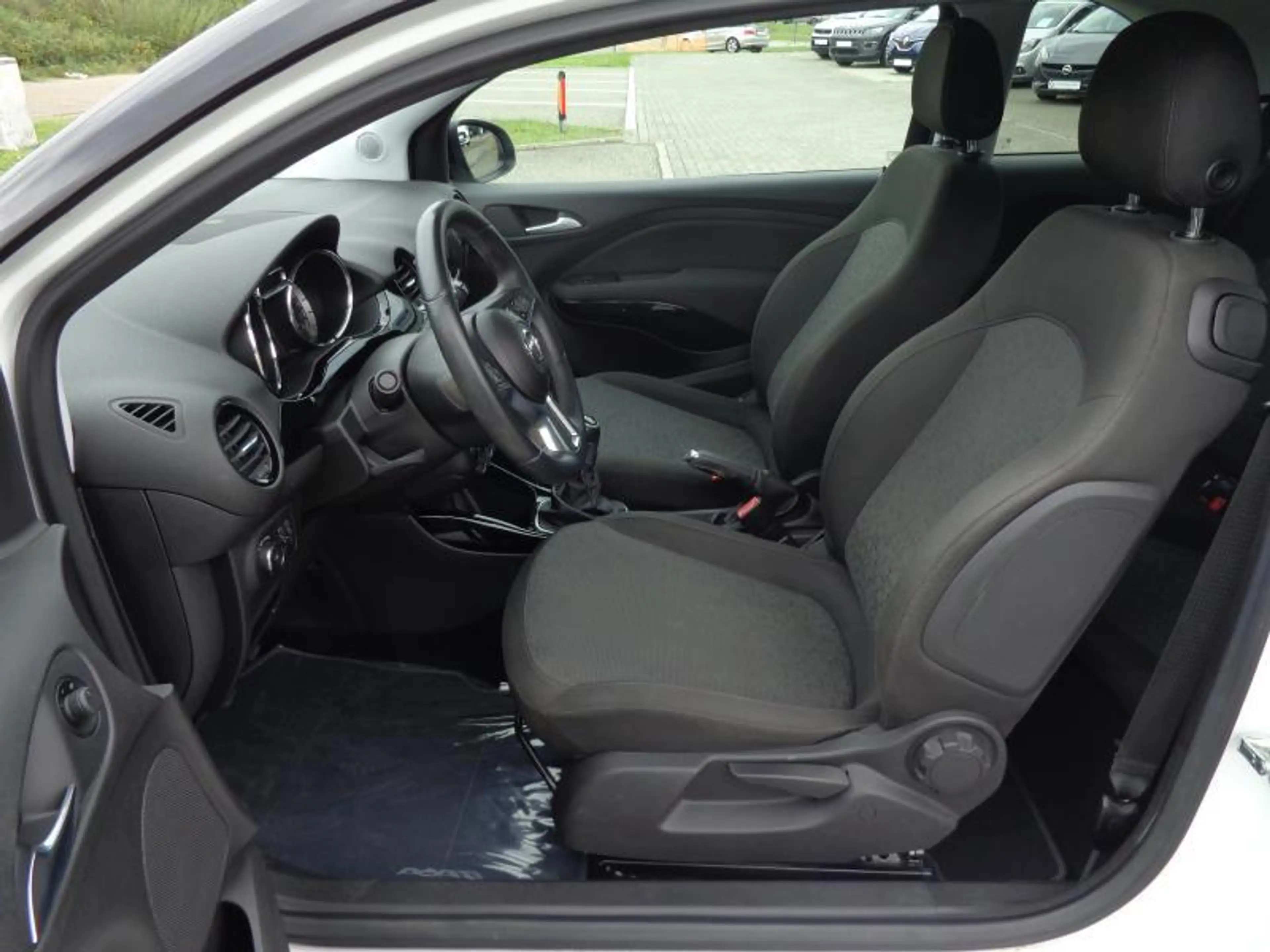 Opel Adam Jam — photo 10