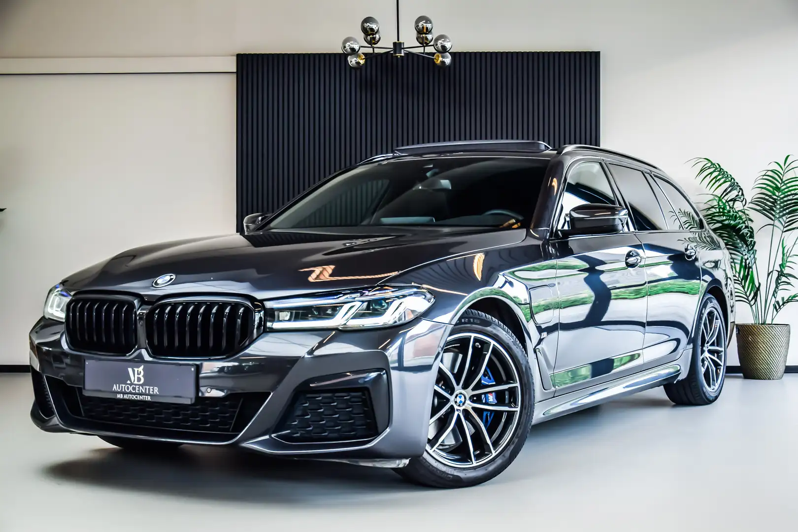 BMW 530 eA xDrive M-Sport 04/2021 - Full Option!! Gris - 1