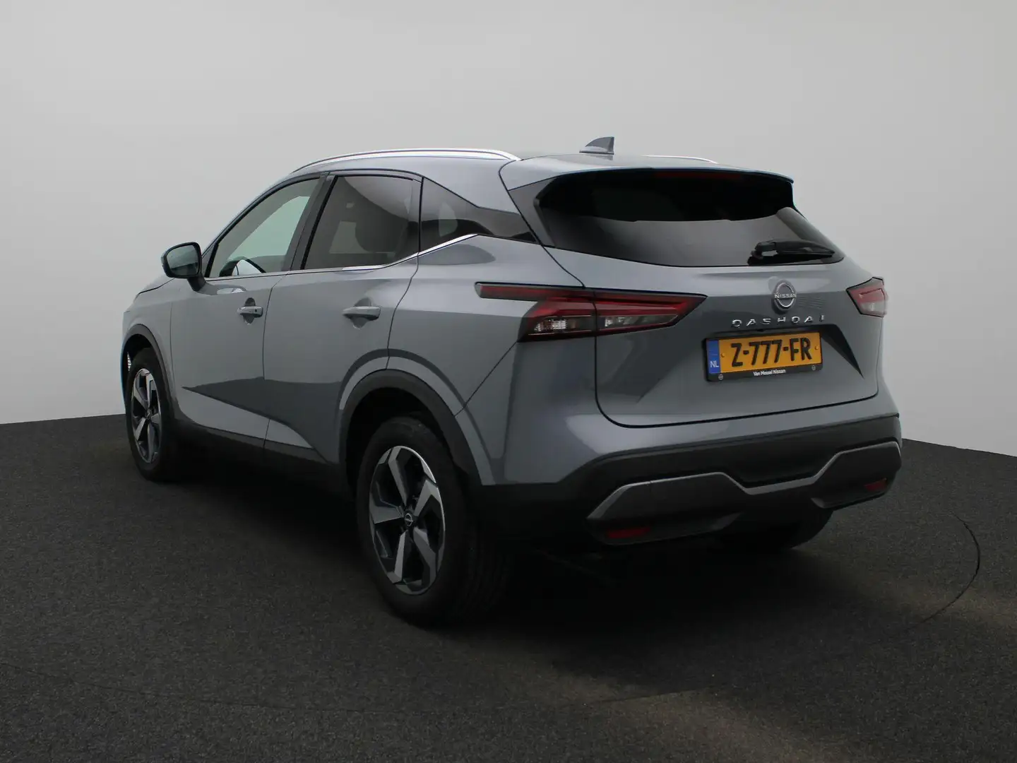 Nissan Qashqai 1.3 MHEV Xtronic N-Connecta 158PK | Automaat | Pan Grijs - 2