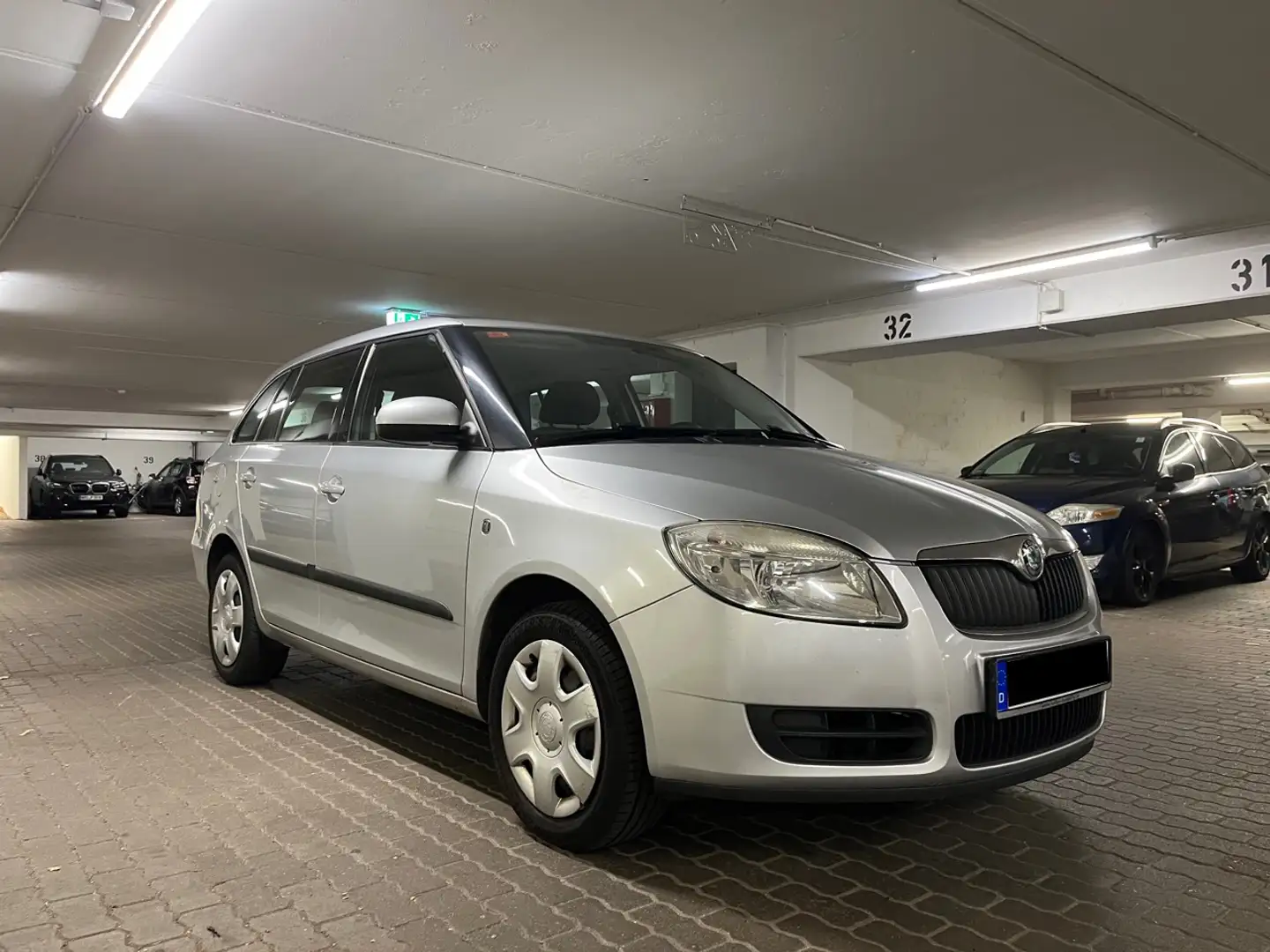 Skoda Fabia 1.4 16V Combi Classic Silber - 1