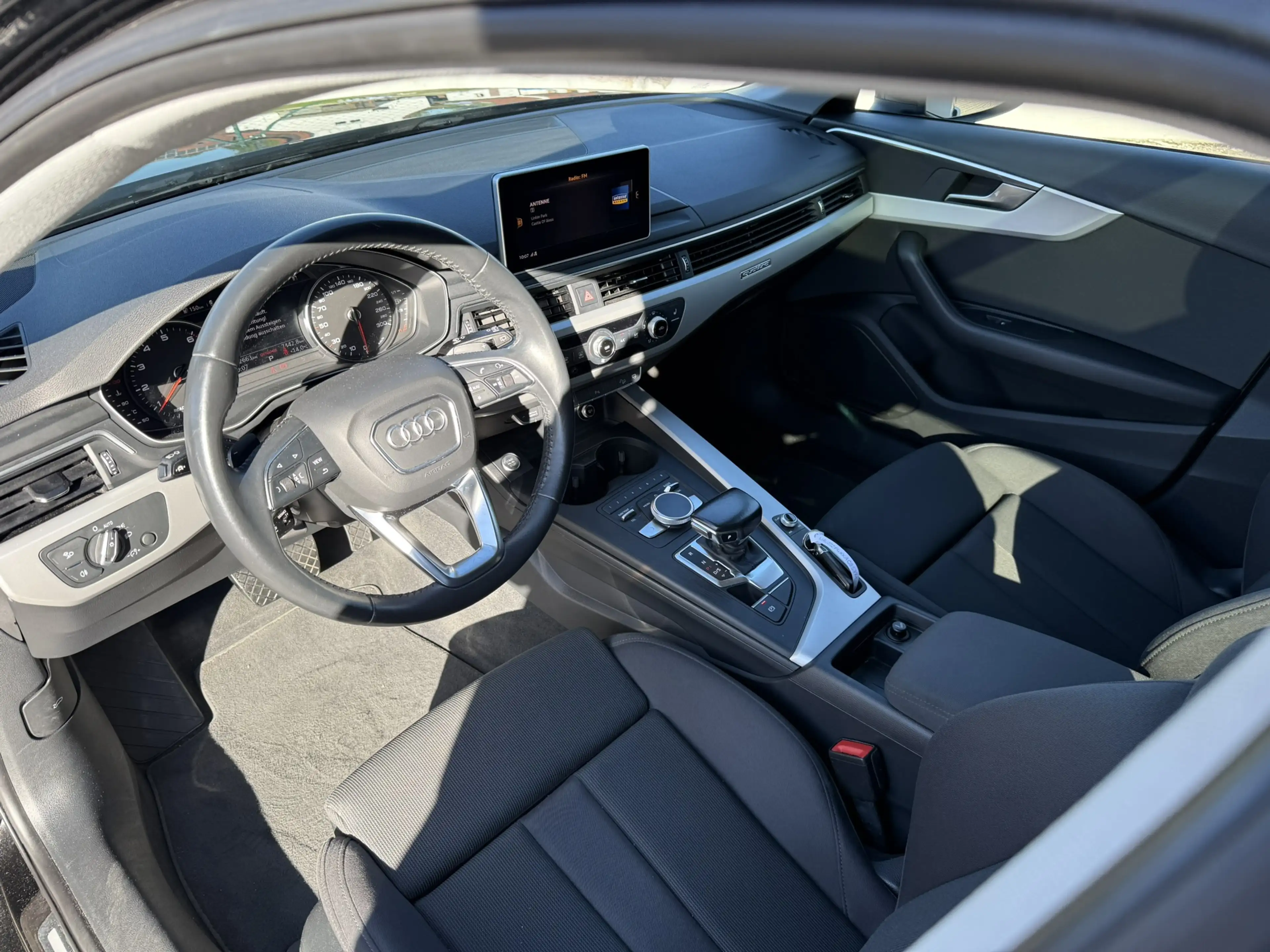 Audi A4 allroad 45TFSI qu. S-tr. eHECK NAVI PANO PDC — photo 11