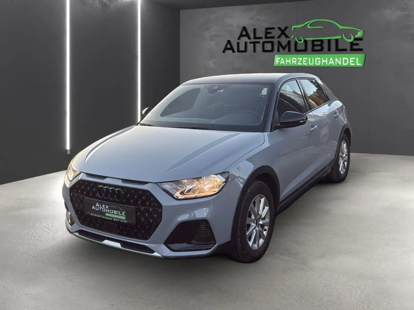 Audi A1 citycarver 30 TFSI S line Gris - 2