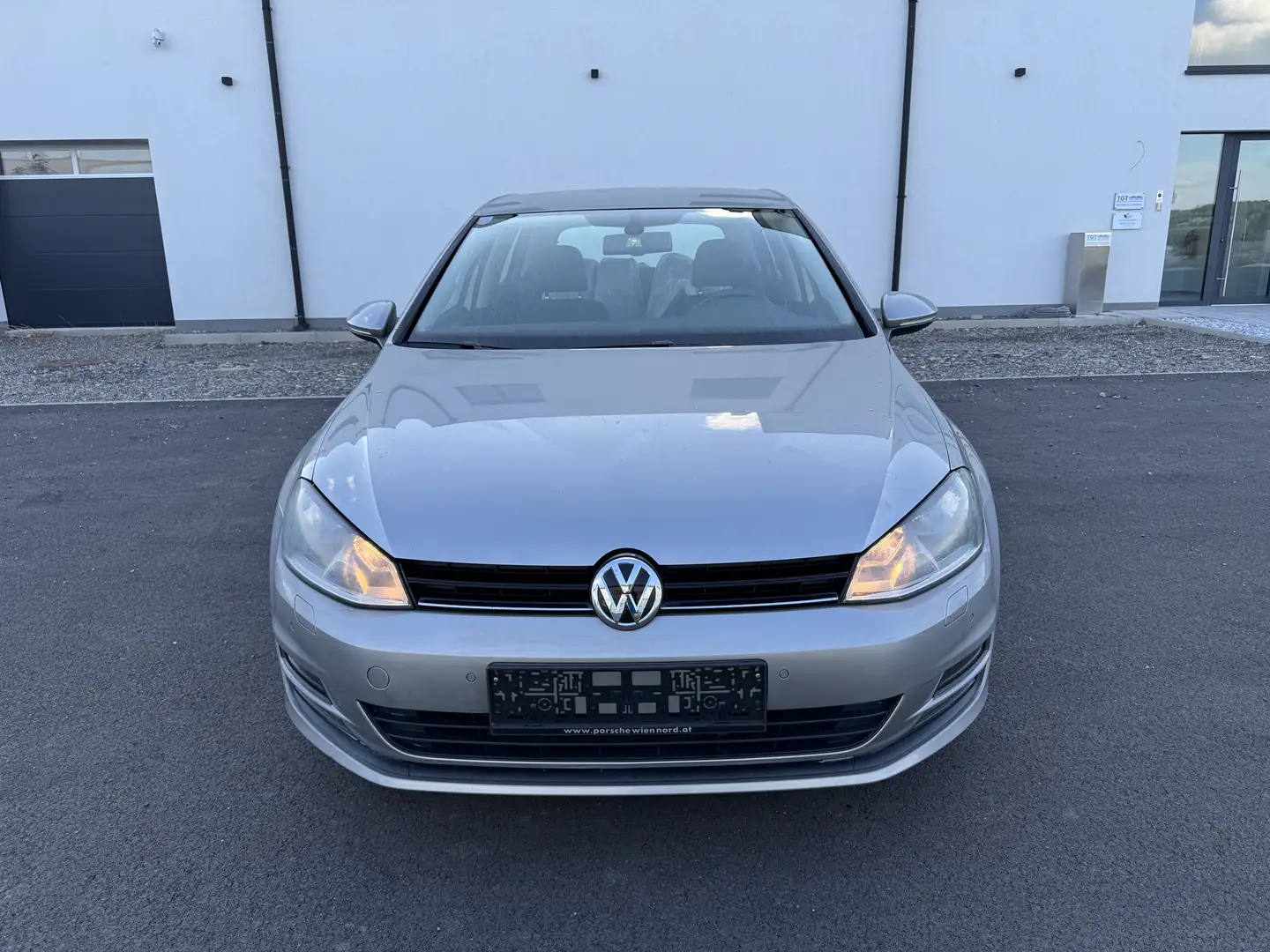Volkswagen Golf Comfortline 1,4 BMT TSI Grau - 2