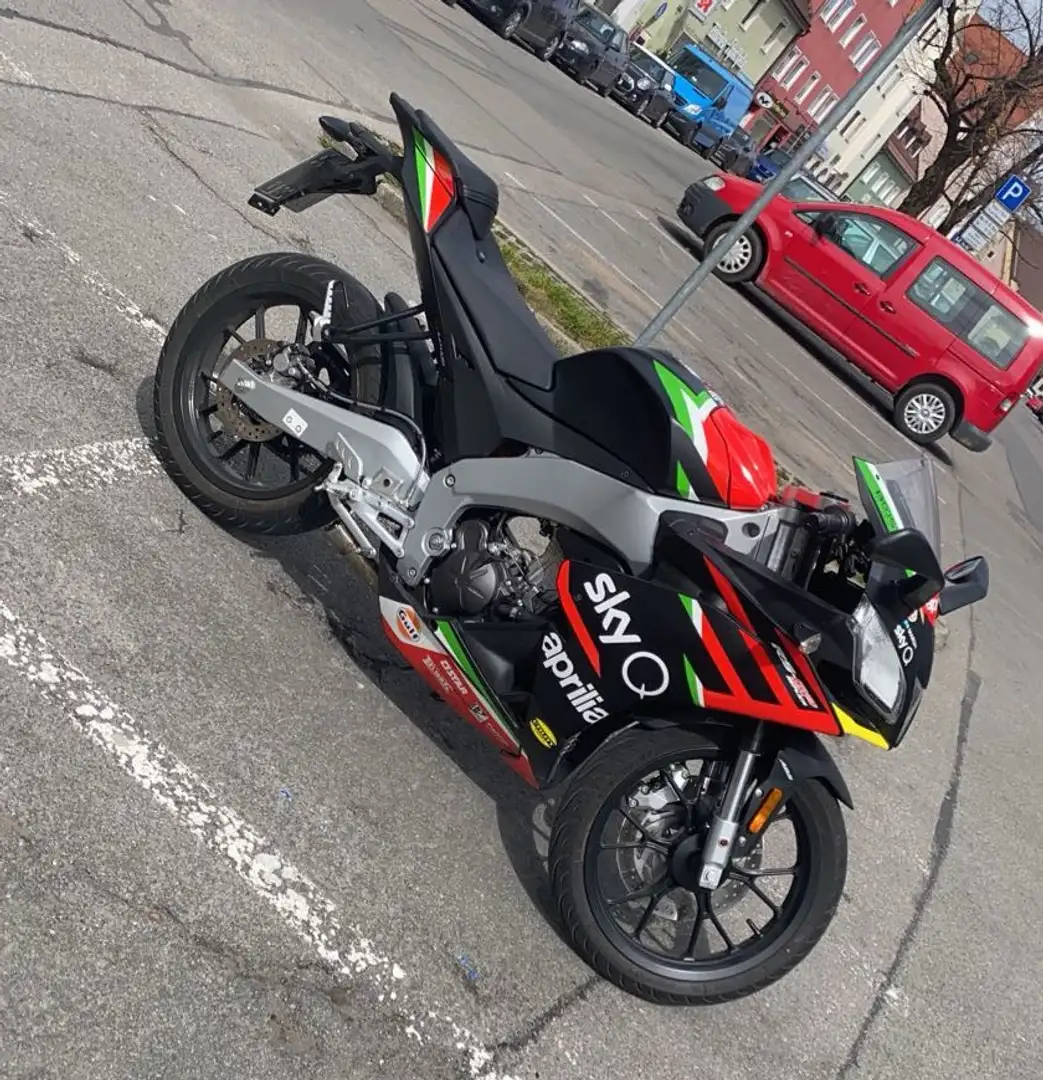 Aprilia RS 125 Siyah - 1