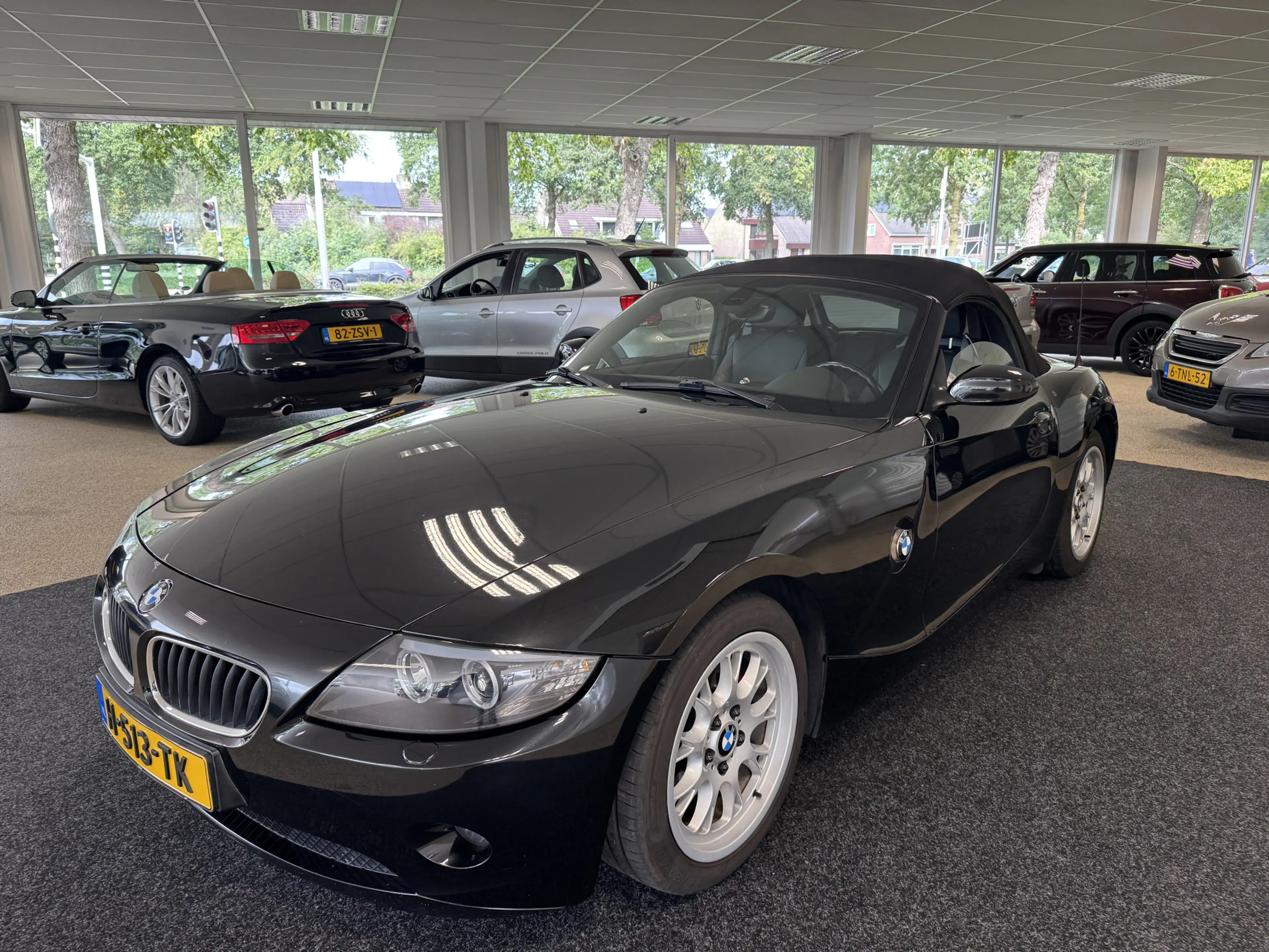 BMW Z4 Roadster 2.2i heerlijke zes cilinder voor nog jare