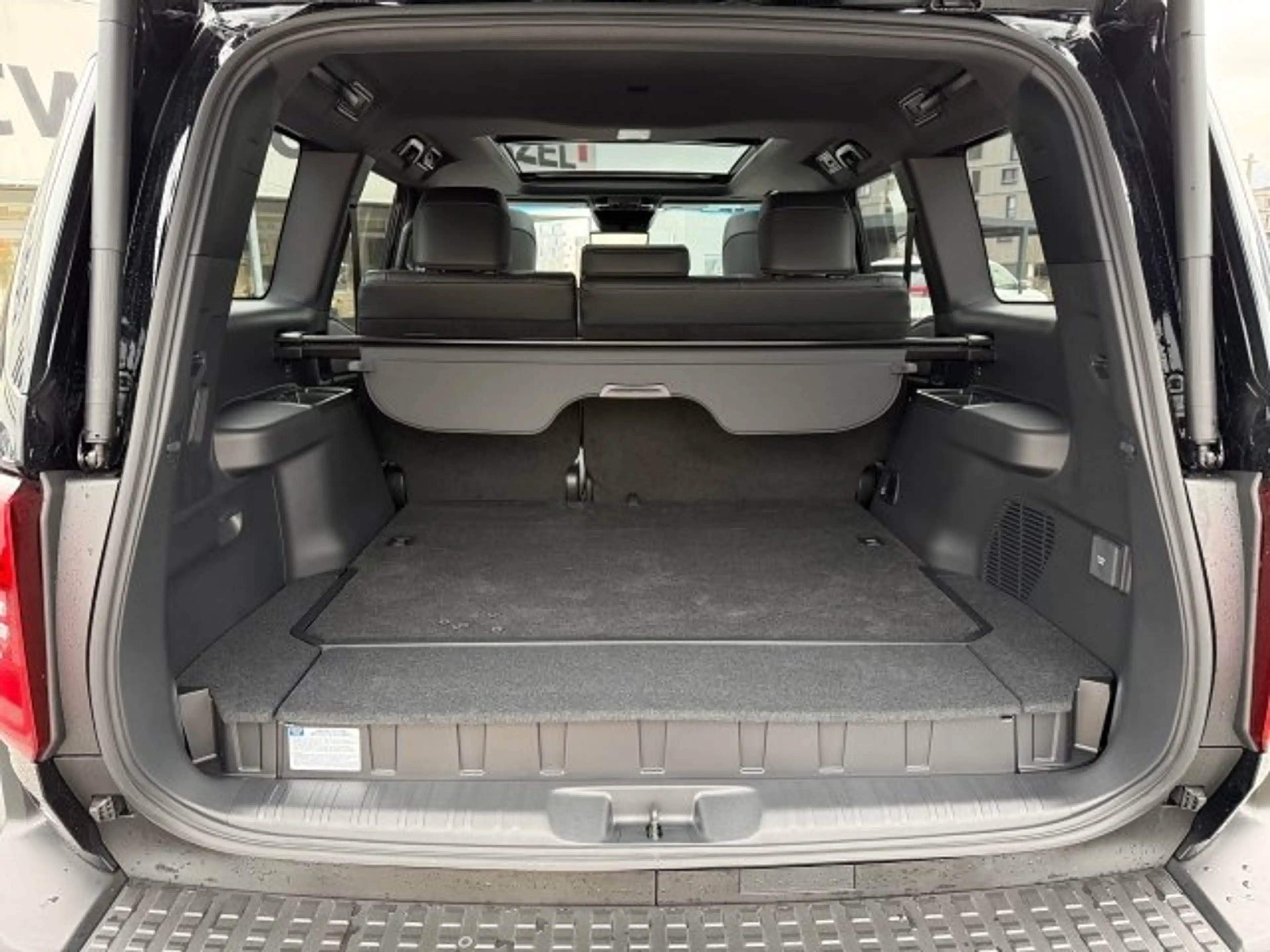 Toyota Land Cruiser Land Crusier 2,8 MHEV Lounge + Pano — photo 10