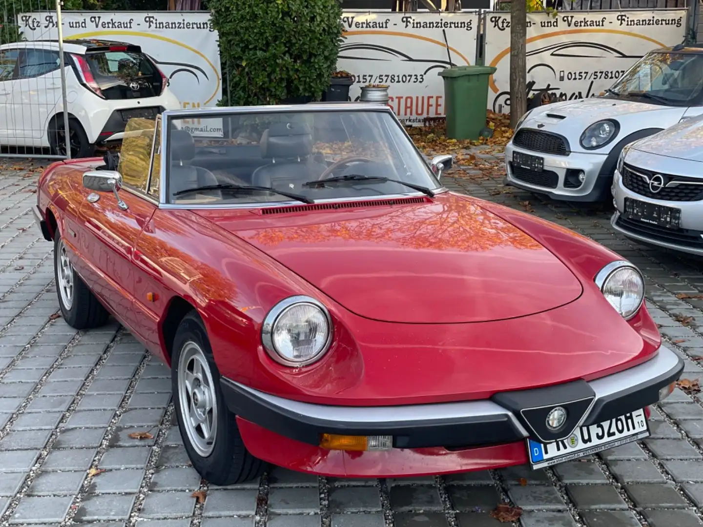 Alfa Romeo Spider 2.0 Red - 1