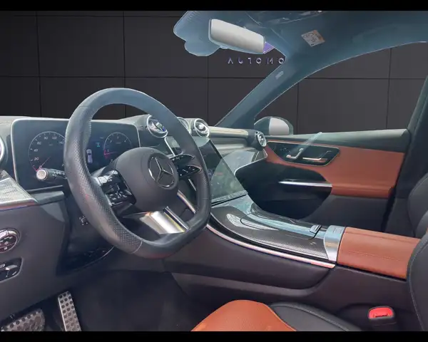 Mercedes-Benz GLC view 7