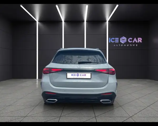 Mercedes-Benz GLC view 5