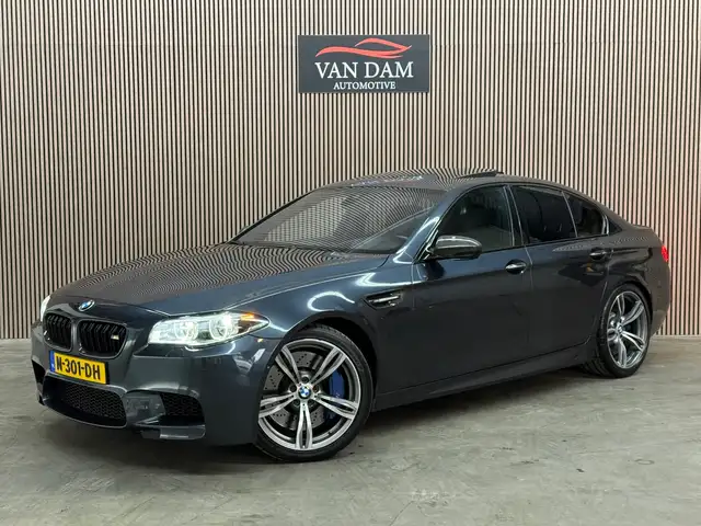 BMW M5 5-serie Competition Package 2015 CARBON PANO LED F