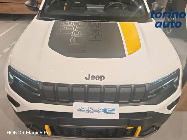 Jeep Avenger view 3