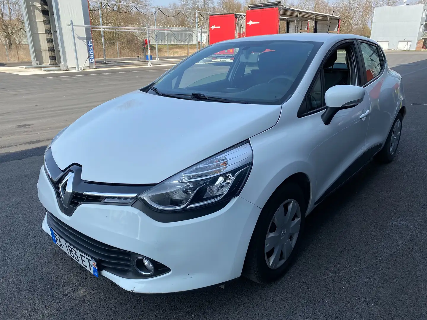 Renault Clio IV SOCIETE DCI 90 ENERGY ECO2 AIR MEDIANAV Wit - 2
