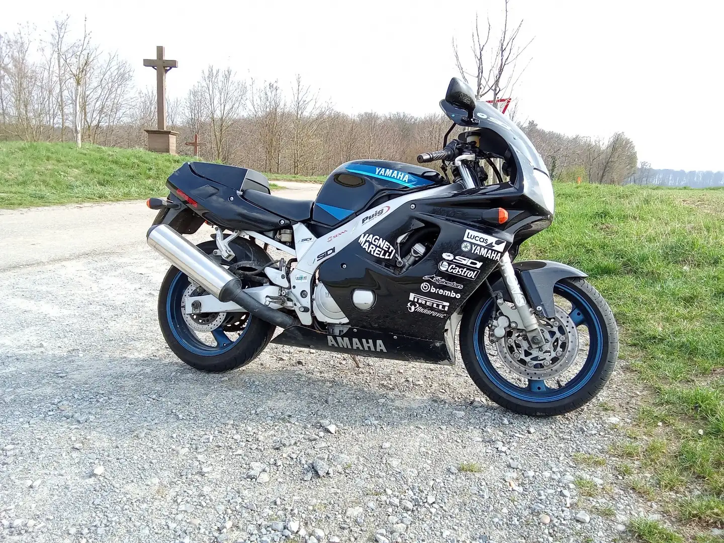 Yamaha FZR 600 4jh Negro - 1