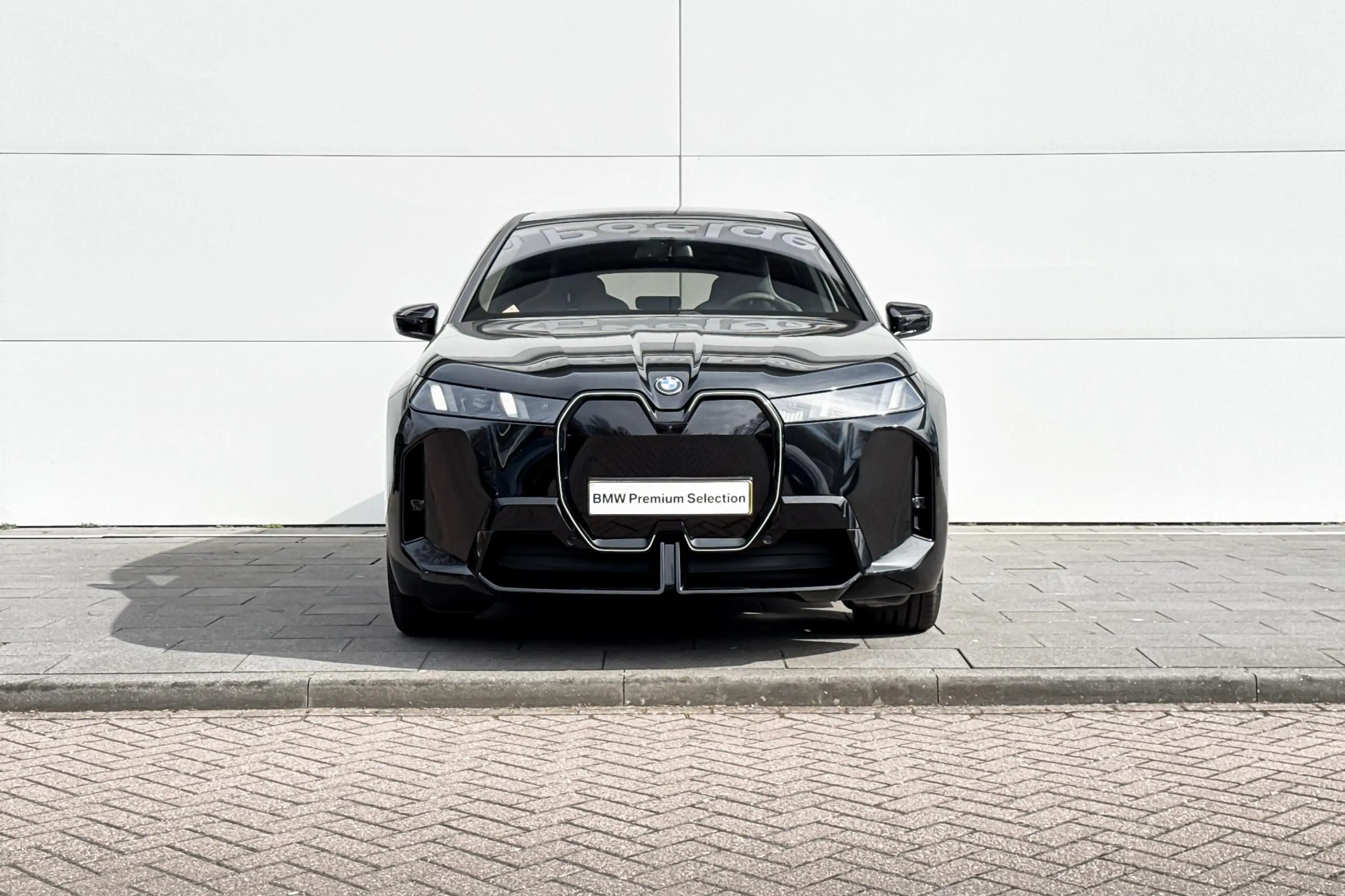 BMW iX xDrive60 112 kWh | M-Sport PRO | Innovation Pack | — photo 5