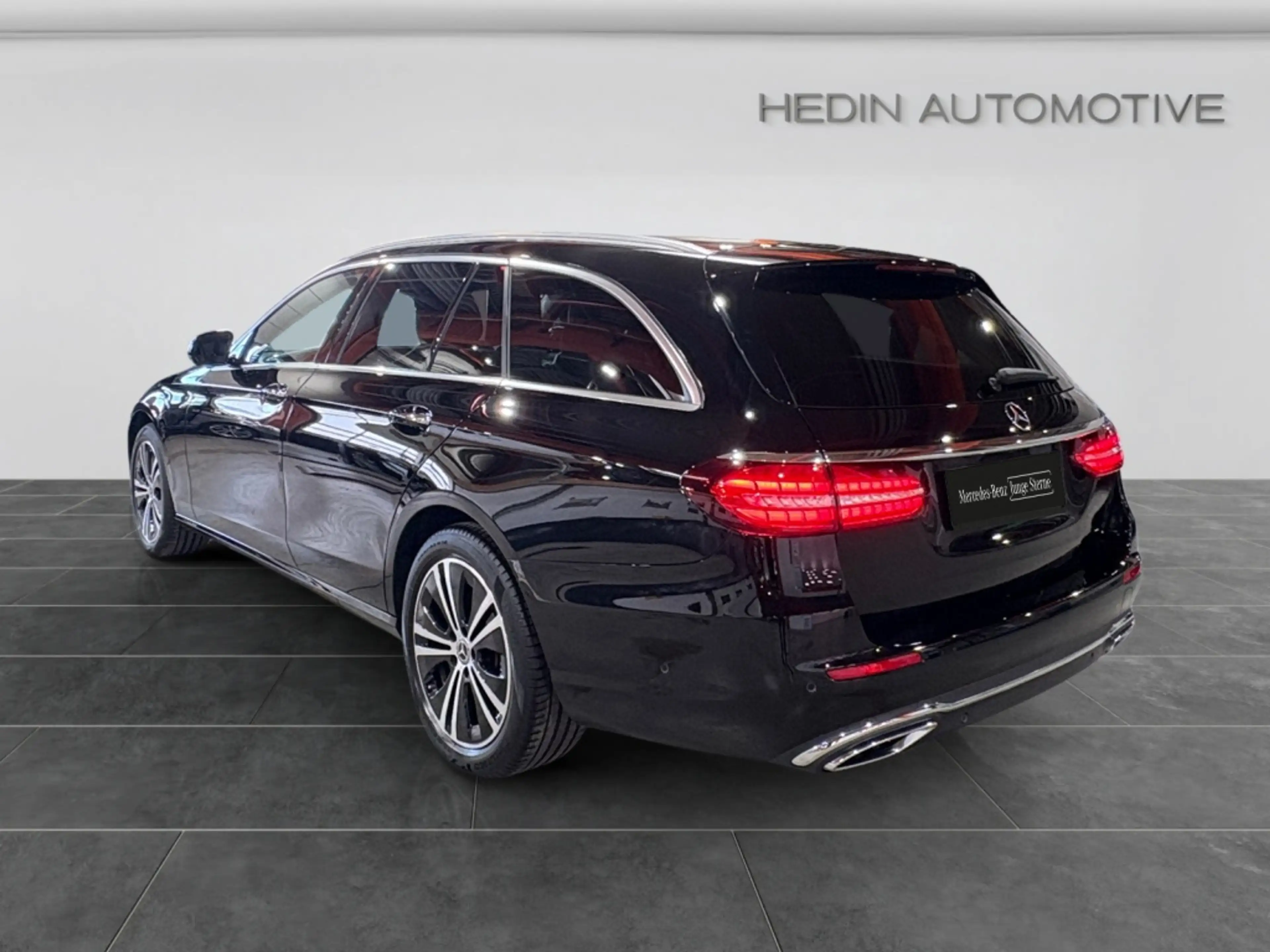 Mercedes-Benz E 400 d 4MATIC T-Modell AVANTGARDE|AMBIENTE|MBUX — photo 4