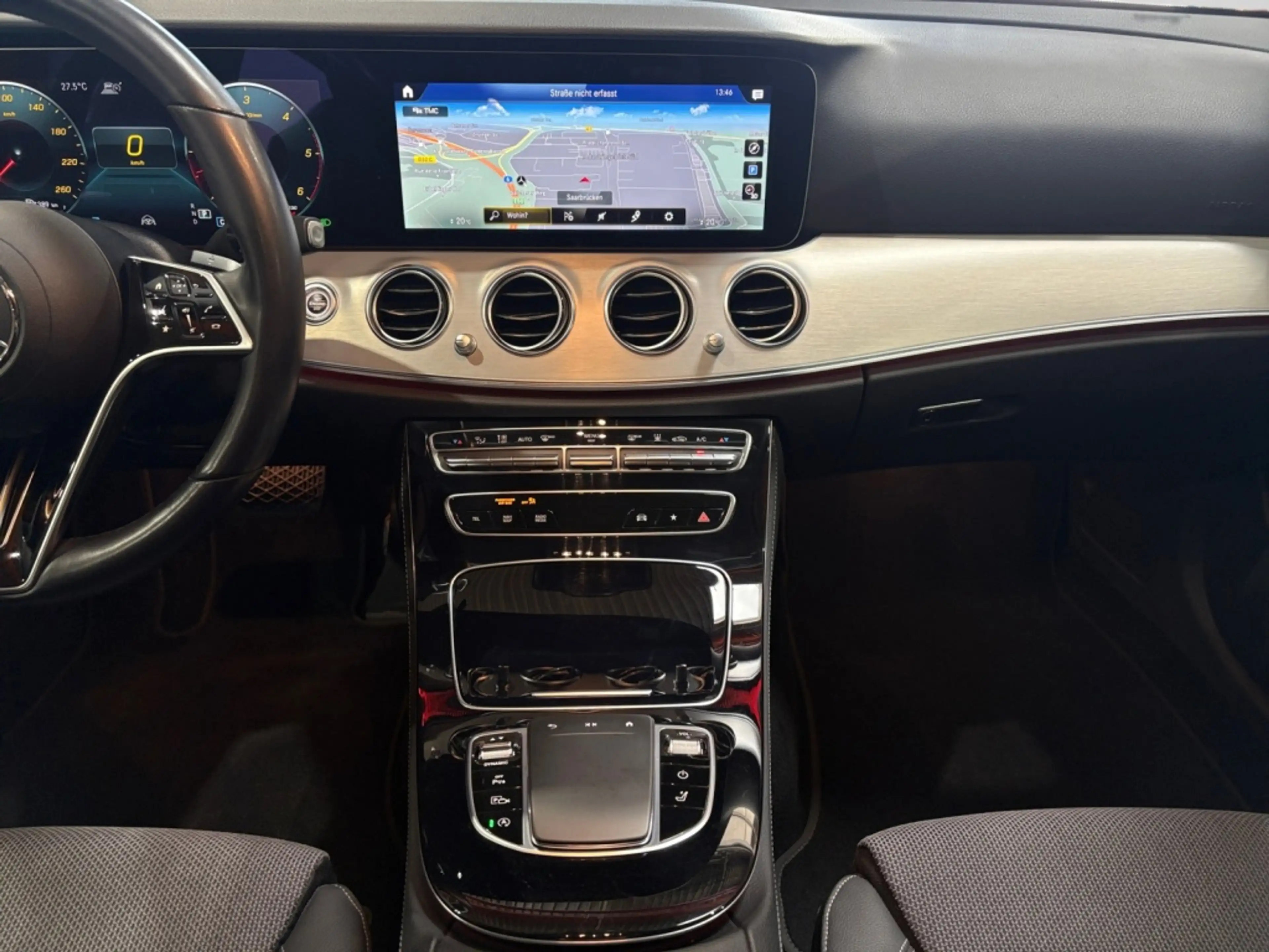 Mercedes-Benz E 400 d 4MATIC T-Modell AVANTGARDE|AMBIENTE|MBUX — photo 12
