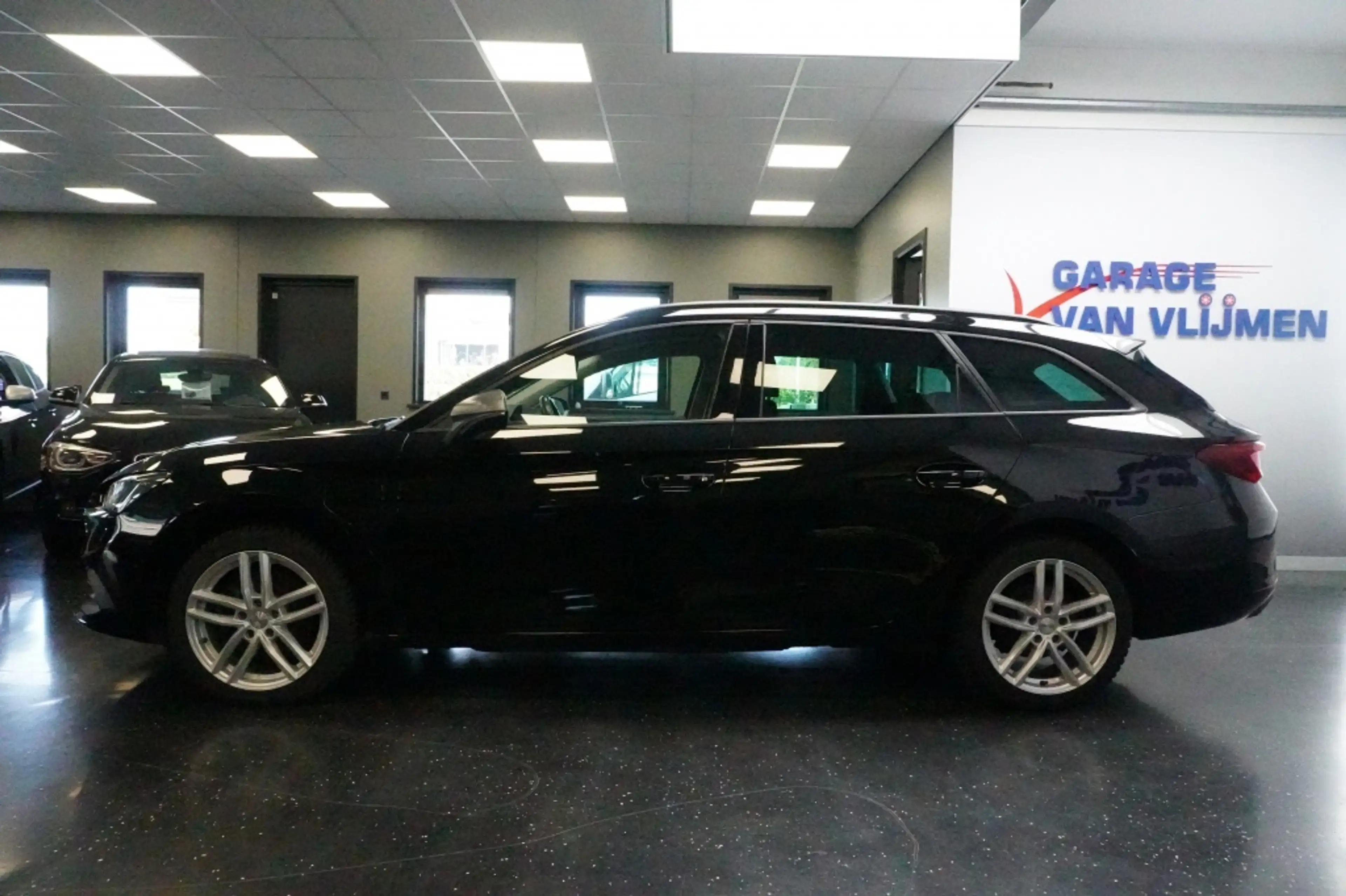 SEAT Leon e-Hybrid Sportstourer 1.4 PHEV FR SOH 89% Camera/Carplay/Tr — photo 5
