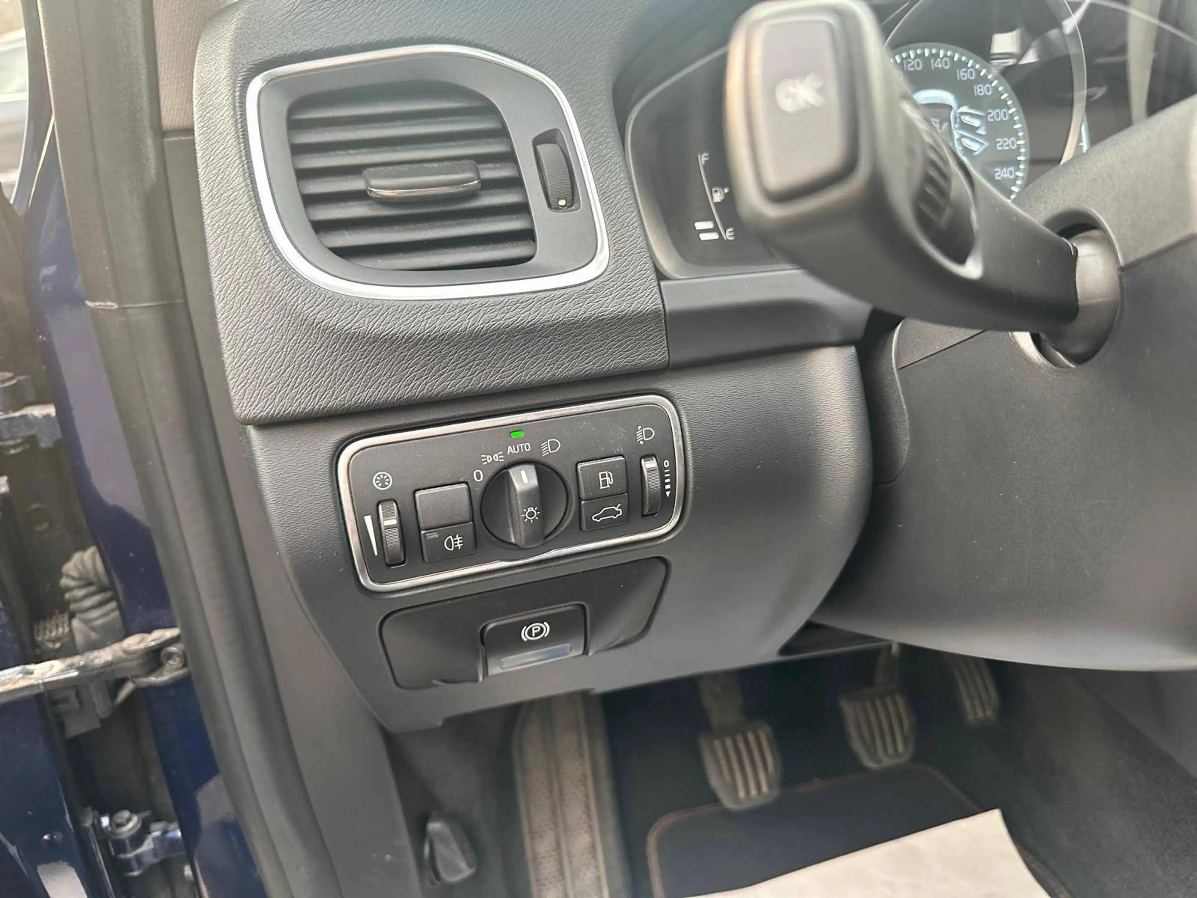 Volvo V60 V60 1.6 D2 Ocean Race — photo 14