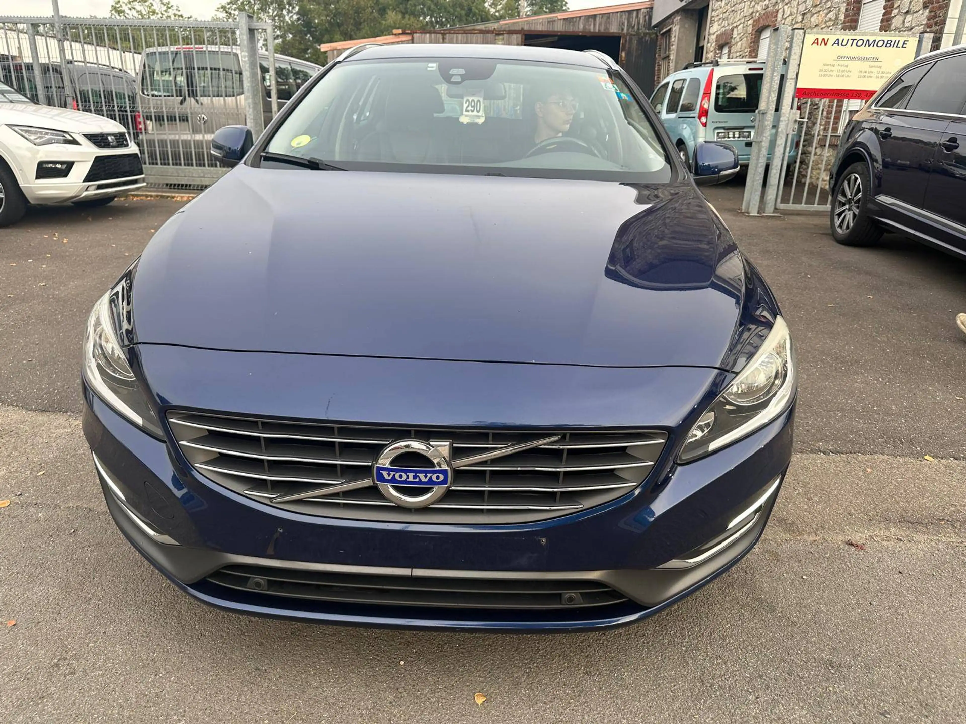 Volvo V60 V60 1.6 D2 Ocean Race — photo 2