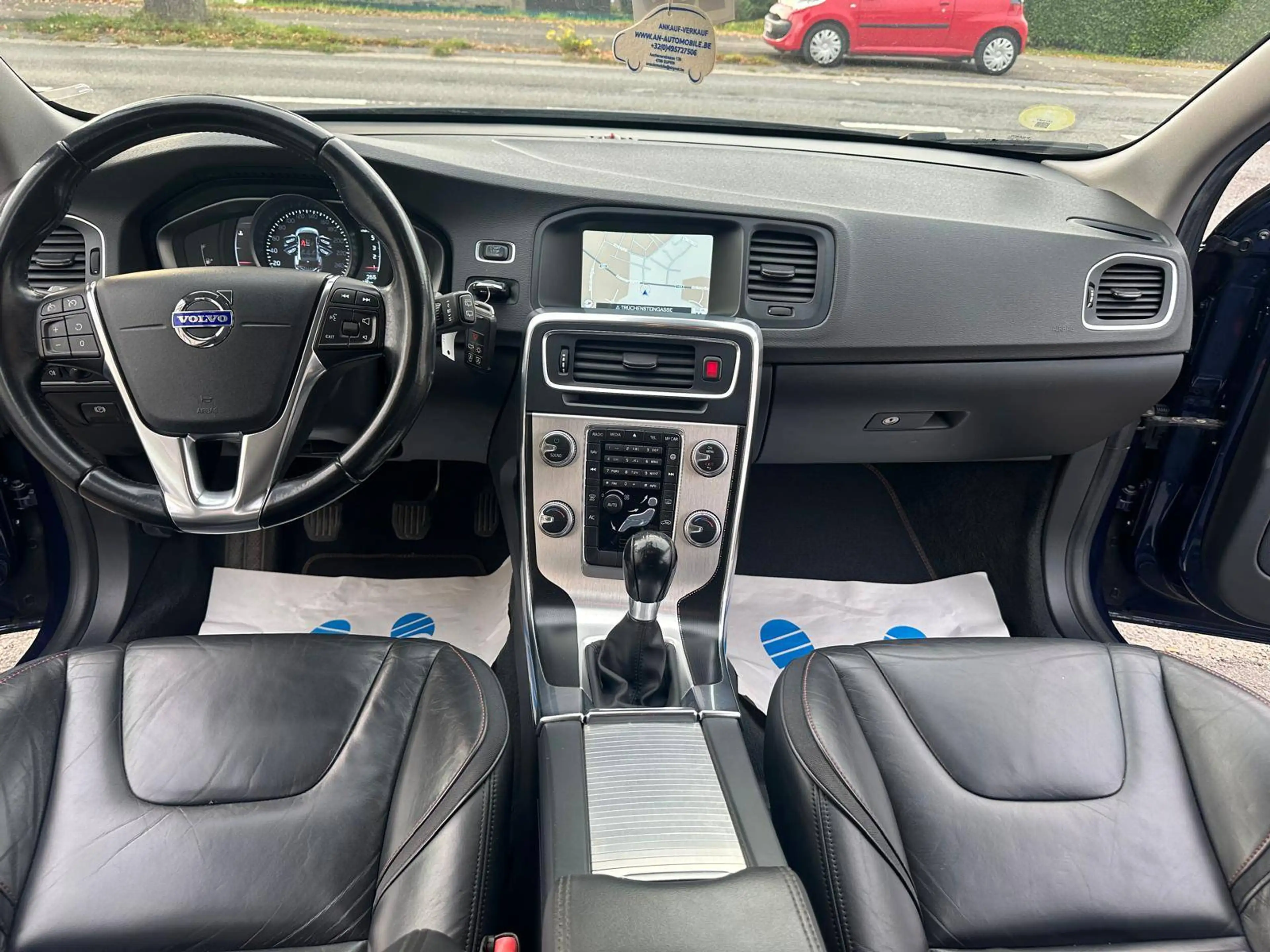 Volvo V60 V60 1.6 D2 Ocean Race — photo 10