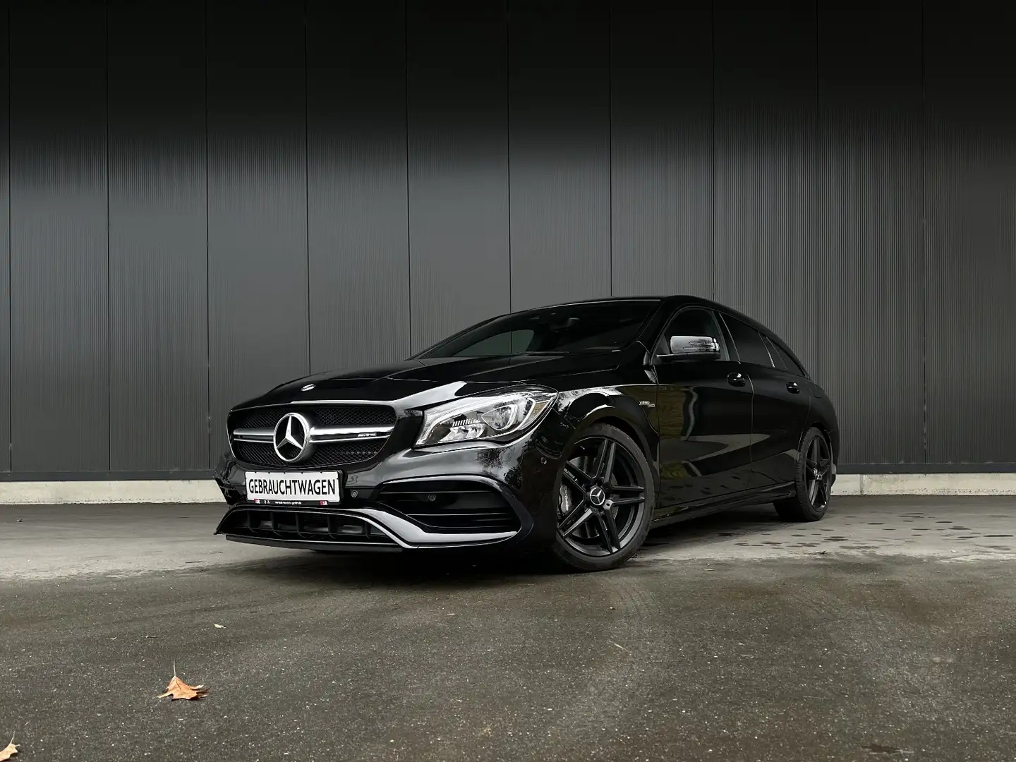 Mercedes-Benz CLA 45 AMG Shooting Brake 4Matic Чорний - 1