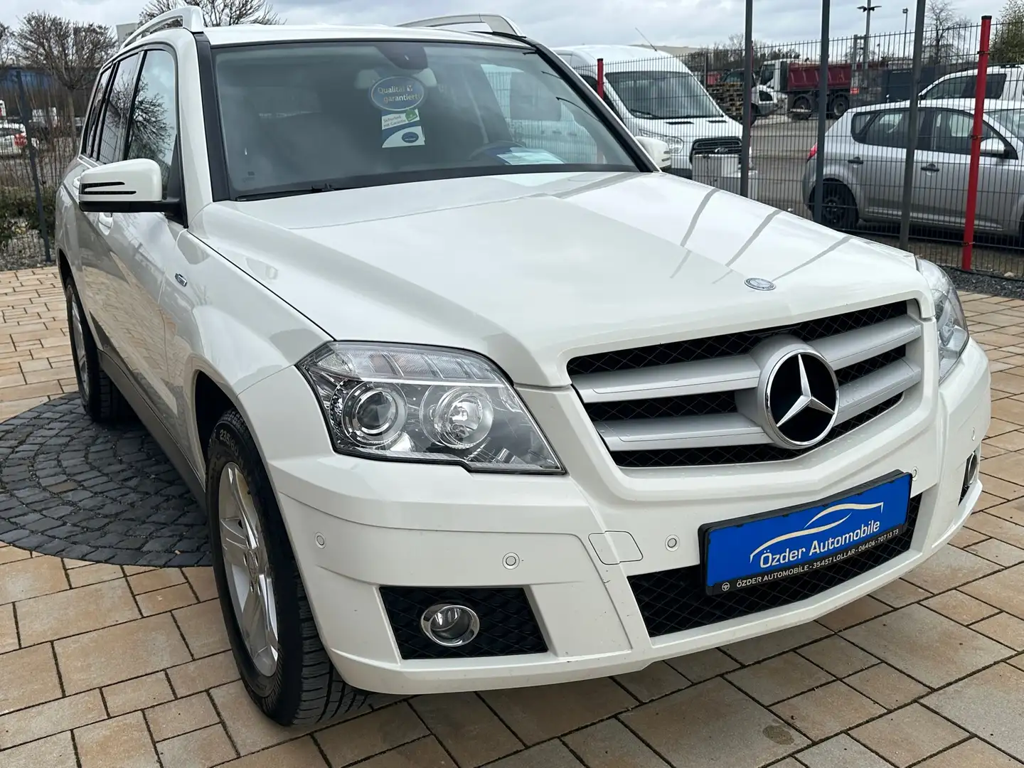 Mercedes-Benz GLK 220 CDI BlueEfficiency 4Matic+TÜV NEU+Garantie+ Weiß - 1
