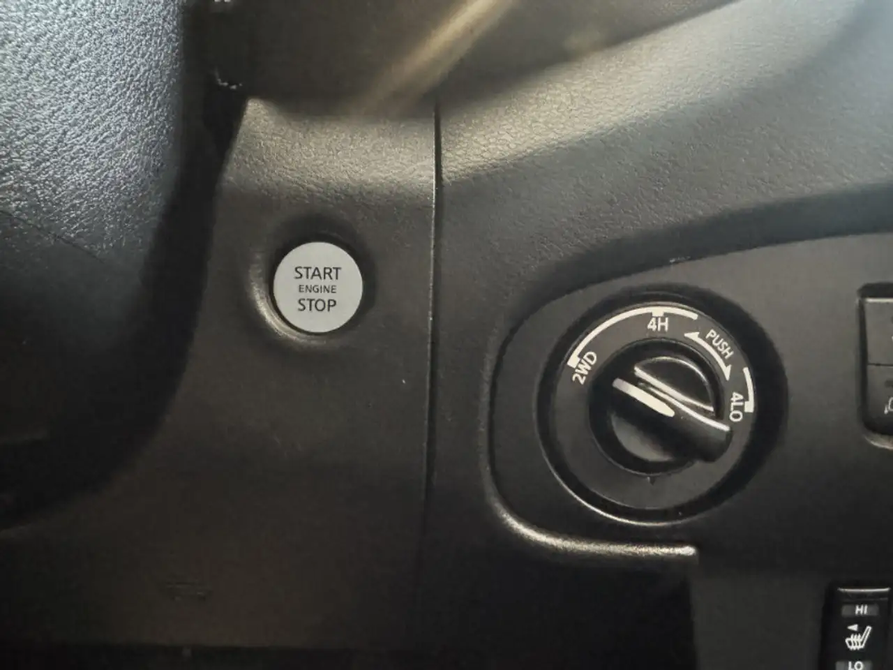 Nissan Frontier photo Nissan Frontier
