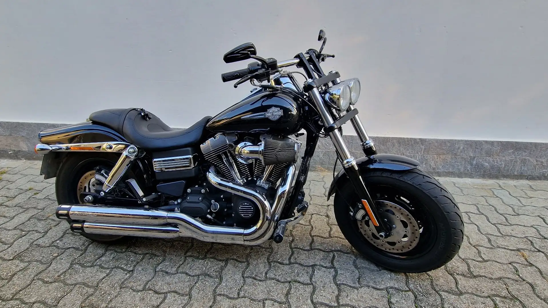 Harley-Davidson Dyna Fat Bob 1690 Czarny - 1