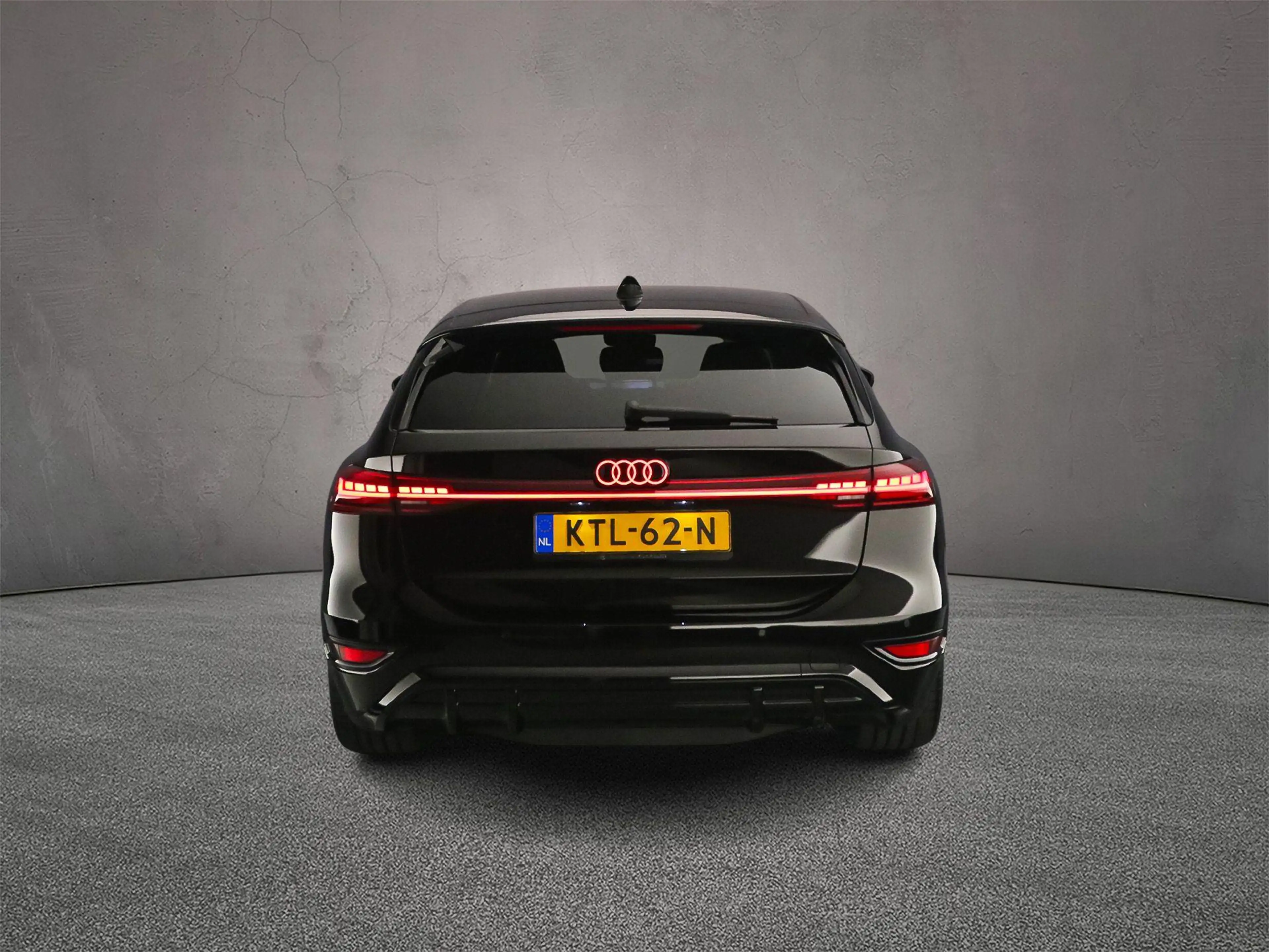 Audi A6 e-tron Avant S edition 83 kWh Trekhaak | Luchtvering — photo 4
