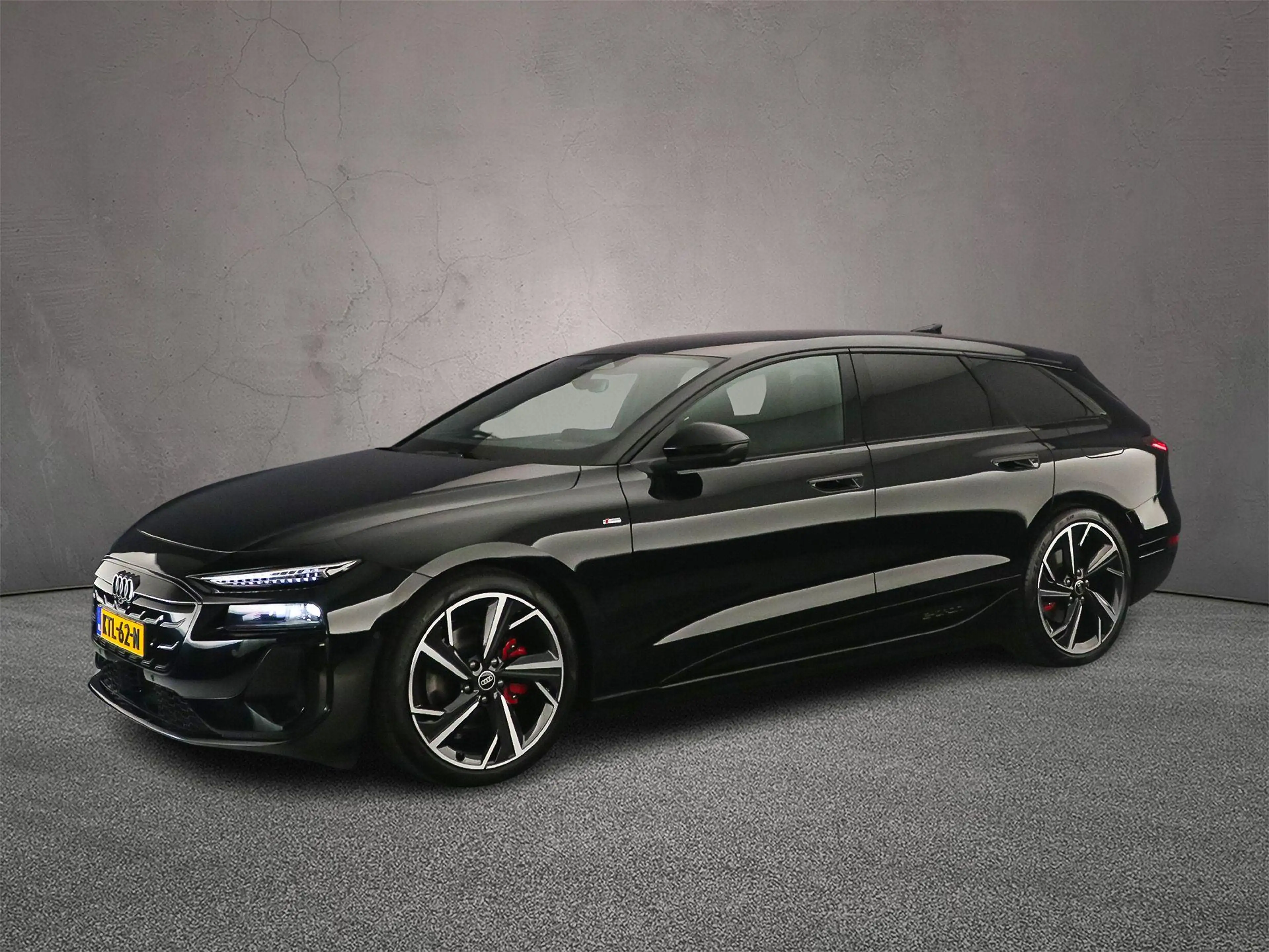 Audi A6 e-tron Avant S edition 83 kWh Trekhaak | Luchtvering
