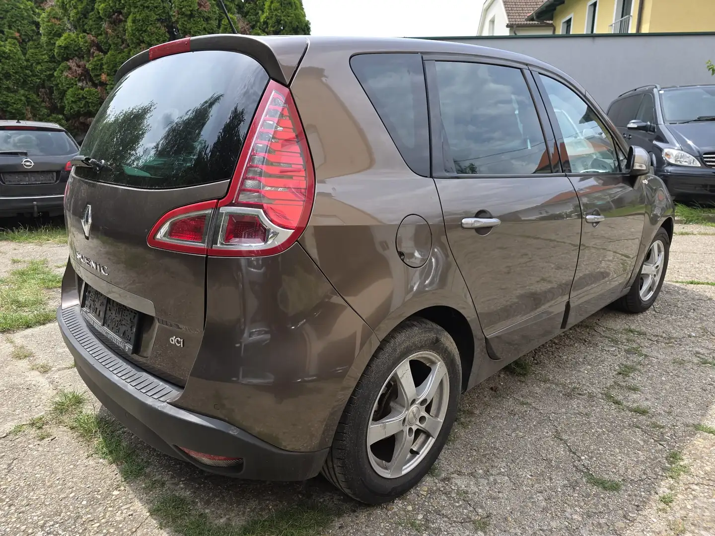 Renault Scenic Scénic III TomTom 2011 1,5 dCi DPF Grau - 2