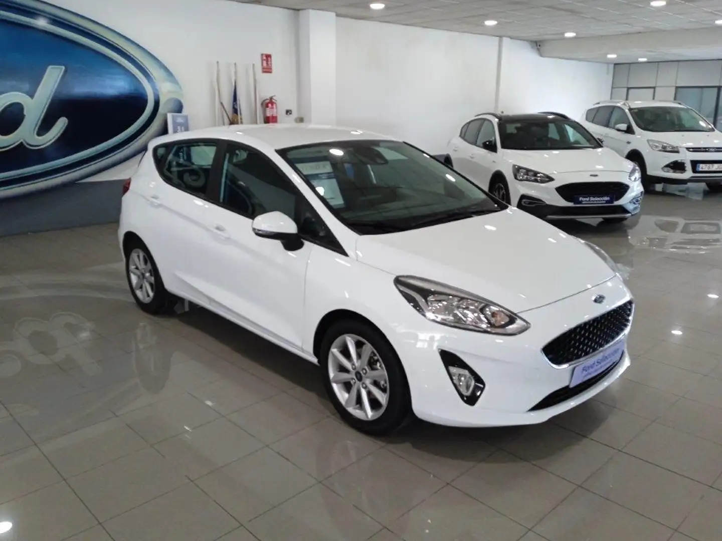 Ford Fiesta 1.0 EcoBoost S/S Trend+ 100 Wit - 1