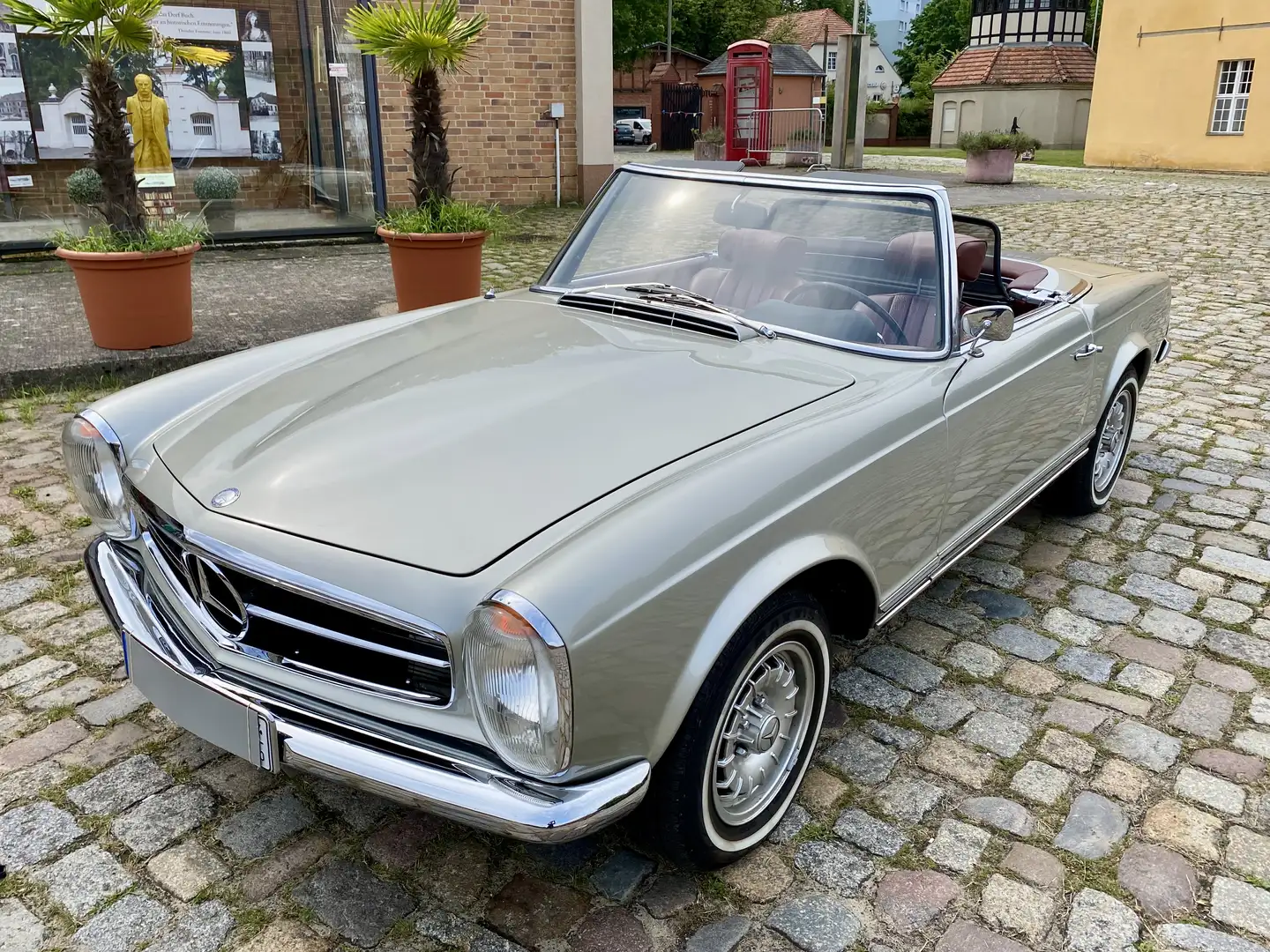 Mercedes-Benz SL 230 w113 Pagode - 1